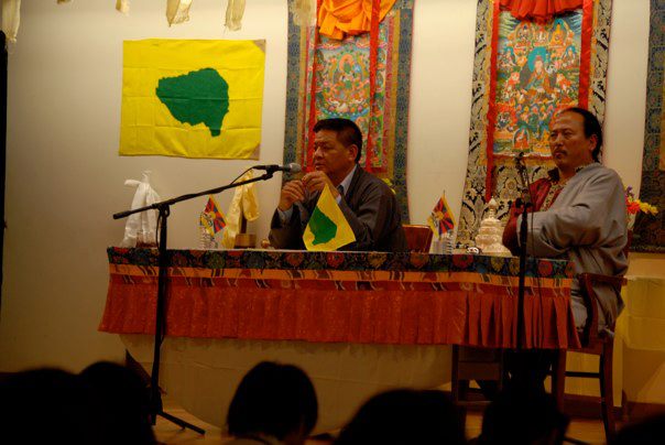 西藏人民議會議長邊巴次仁參訪美國紐約雪城和康涅狄格州，向當地藏人發表有關西藏境內外局勢講話