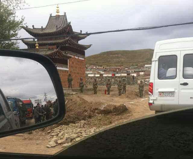 自焚事件發生后，軍警封鎖合作寺
