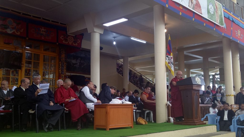 西藏人民議會副議長益西平措在第57屆西藏民主日紀念活動上致詞