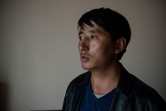 扎西文色若被判犯有煽動分裂國家罪，最高將面臨15年有期徒刑。他說，他只是希望當地政府能夠提供更多藏語教育。 Gilles Sabrié for The New York Times