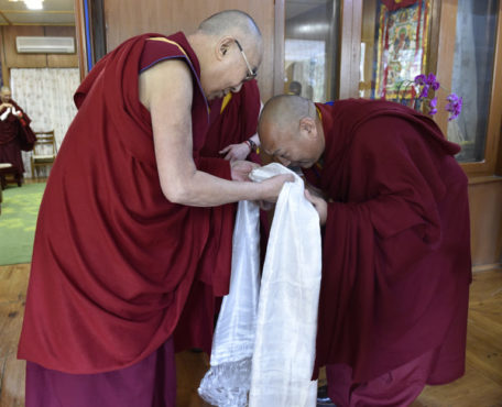 达赖喇嘛尊者接见第34任曼日赤增隆多达瓦达吉仁波切
