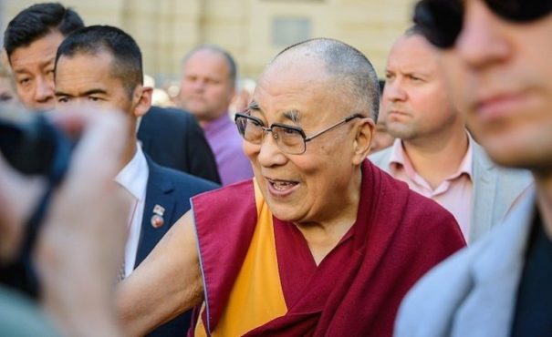 达赖喇嘛尊者抵达立陶宛维尔纽斯大学 2018年6月14日 照片/ E Genio LRTnuotr
