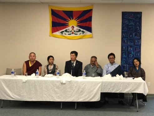 藏人行政中央司政洛桑森格与西藏人民议会代表团成员会见移居渥太华的藏人