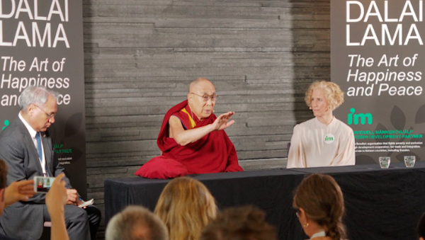 达赖喇嘛尊者在瑞典马尔默向新闻媒体致辞 2018年9月12日 照片/ Jeremy Russell / OHHDL