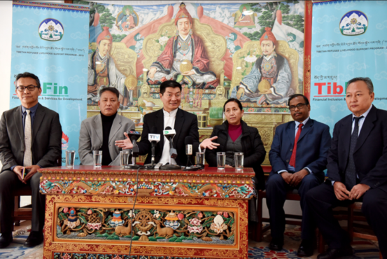 藏人行政中央司政洛桑森格在噶厦秘书处举行等新闻发布会上致辞 2019年1月11日 照片/Passang Dhondup/CTA