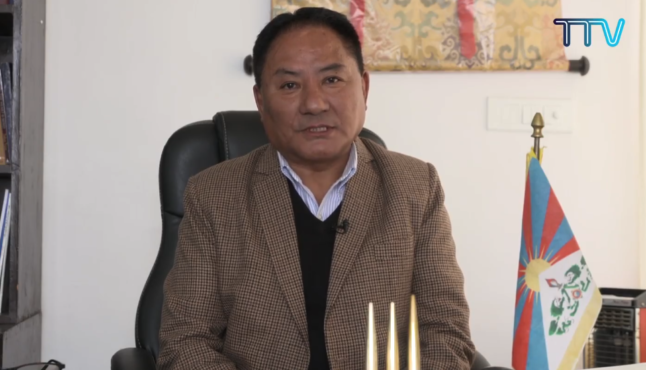 西藏人民议会议长白玛炯乃