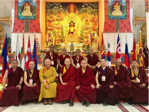 西藏原始宗教苯教和藏传佛教四大教派的代表出席了于6月21日至23日在蒙古乌兰巴托举行的第十一届亚洲佛教徒和平大会 照片/载自网络