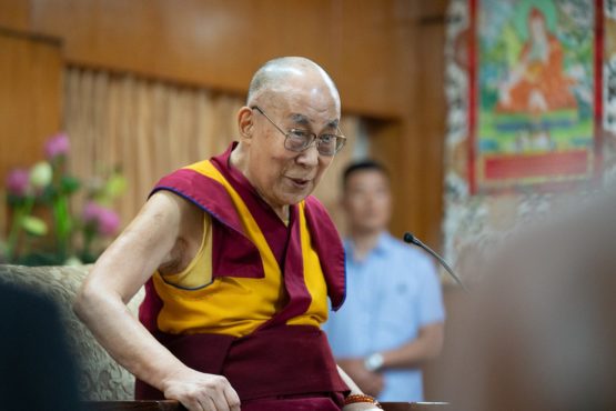 达赖喇嘛尊者周一在接见美国藏人代表时强调将住世110岁