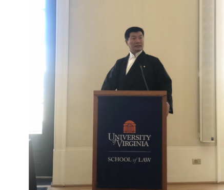 司政洛桑森格在弗吉尼亚大学法学院发表主题为“人权与西藏－领导流亡政府”的演讲 2020年2月22日 照片/驻北美办事处提供