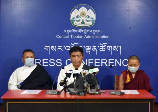 藏人行政中央选举事务署署长旺堆次仁在新闻发布会上宣布实施新的选民登记法规 2020年8月21日 摄影/Tenzin Phende/CTA